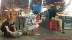 کلیپ اخر خنده- چاه مکن بهر کسی  اول خودت بعدا کسی (: