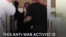 حمله معترضين به ژنرال عربستانی در ديدارش از لندن