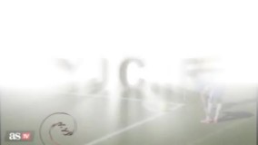 اخراج کمک داور توسط داور در مسابقه فوتبال!