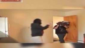 چقدرم خونسرده.انگار یه عقده قدیمی رو خالی کرده سرش.