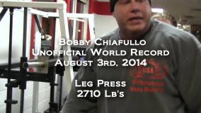 زدن 2710 پوند در حرکت پرس پا توسط Bobby Chiafullo