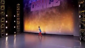 رقص جالب و دیدنی پسر (1)