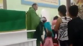 ببین چجوری به راه راست هدایتشون می کنن