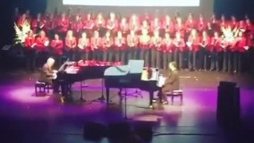 خواندن آهنگ تولدت مبارک در کنگره بین الملی جراحی مغز اعصاب در هانوفر المان به مناسبت تولد 80 سالگی پروفسور سمیعی