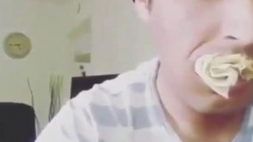 منتظر اذانه  :)))))