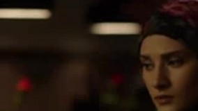 شگرد جالبی برای نشان دادن زنان بی حجاب مثلا ایرانی در سریال ها 