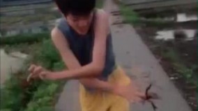 اینقدر بدم میاد یکی قهرمان بازی در میاره!