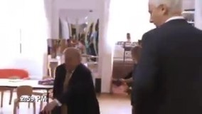 وقتی کودک درون ترامپ در مهدکودک شکوفا می شه  ????فقط اونجاش که با گریه میگه: من نمی خوام برم