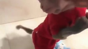 قربون دستت اینجا رو هم بزن ... میخوام خوشتیپ کنم برم سرِ قرار