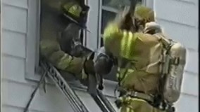 اتشنشان فداکار