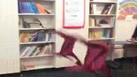 خود صندلی هم باورش نمیشد