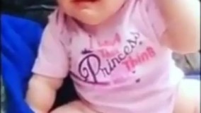 این تنها بچه ایه که با گریه کردنش آدم خنده اش میگیره صدا موتور گازی میده