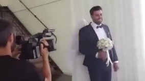 شوخی بامزه ی دوستان آقا داماد....خیلی خنده دار 