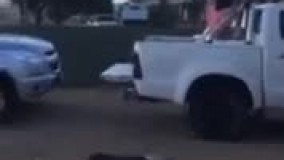 اخه یکی به من بگه چراااااااااااااااااااا