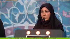 این کاردان اعصاب نداره چرا مجریش میکنن اخه؟کم مونده چماق برداره شرکت کننده هارو دنبال کنه.اخه مردم اینقدر بی  اعصاب!