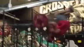 به این میگن وزنه‌برداری بقیه‌ش سوسول بازیه !