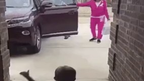 مامانش بدجور ضایع شد 