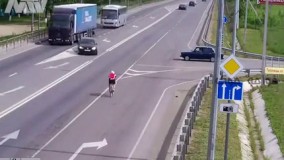 احتیاط کردن این راننده واسه من یکی که واقعا درس عبرت شد