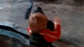 بیا بریم پسرم با بچه ی ادم بازی نکن چیزای زشت و نامردی یادمیگیری