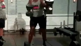 وقتی تویه باشگاه هنگام تمرین آهنگ مورد علاقمو میزارن