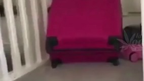 ای جونم قهر کرده  با گریه چمدونشو بسته بره هالی دی