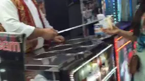 شعبده بازی با بستنی قیفی