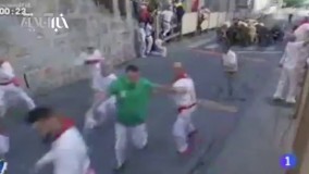 گاوهای خشمگین فستیوال سن فرمین در پامپلونای اسپانیا