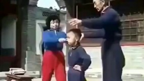 فقط اون قسمتش که سر بچه هرو تمیز میکنه براى آجر بعدى