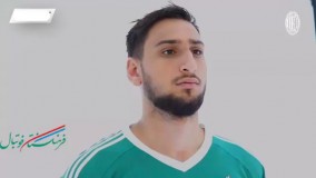 عکس گرفتن بازیکنان میلان با پیراهن های فصل 2017/18