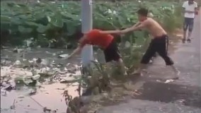 گاهی اوقات آبرو از رفاقت مهمتره????