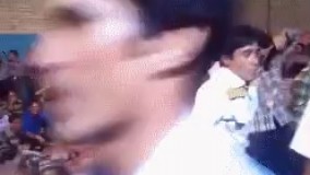 فقط اون پیراهن سفیده...