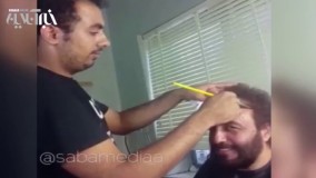 دردسرهای جدا کردن موی مصنوعی از سر رضا عطاران