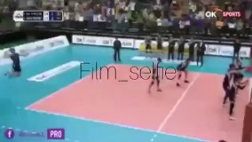 به این میگن بازیکن والیبال???? ترکید ولى امتیاز گرفت بسیار جالب