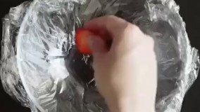 کیک با نان تست و توت فرنگی با خامه قنادى 