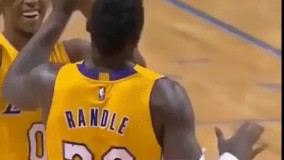 خیلی وحشتناک ضایع شد و تمیز خودشو جمع و جور کردولی من اگه بجاش بودم قطعا میرفتم معتاد میشدم 