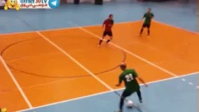 اوسکل یه نگاه هم به توپ بندازی بد نیست