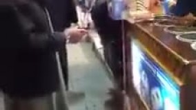 یخورده بیشتر سر کارش میذاشت خودشو منفجر میکرد 