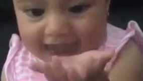 فکر کنم اولین باره دستشو میبینه 