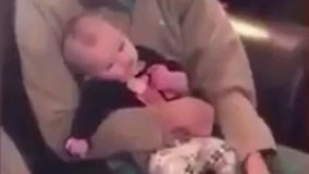 دخترا ژنتیکی عاشق سلفی گرفتن با لب غنچه هستن