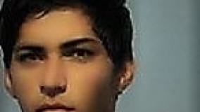 پارکور باز حرفه ای با سرعت بالا