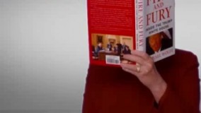 فیلم/ حضور هیلاری در مراسم «گِرَمی» ۲۰۱۸ با کتاب «آتش و خشم»!