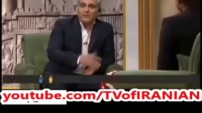 دانلود شوخی‌ مهران مدیری با ماکان بند: درو محکم نبند نرو!