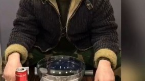 سوسک و کرم خوری با نوشابه کوکاکولا