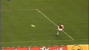 گل خاطره انگیز خداداد عزیزی به اولیفرکان