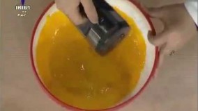 خانم گلاور ته چین Parinaz Golavar Tahchin