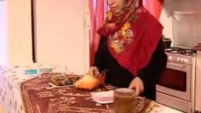 ترشی بادمجان شکم پر با فلفل سبز تند 