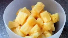 روش سریع و آسان پوست کندن آناناسHOW TO CUT PINEAPPLE