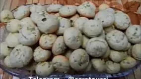 شیرینی گردویی - آشپزی از اینجا تا آنجا با عذرا -walnut cookies