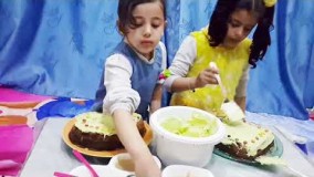 تزيين كيك  با کودکان