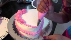 تزیین کیک سالگرد